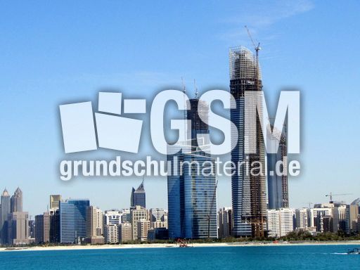 093 Abu Dhabi, Skyline.JPG